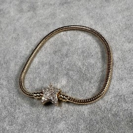 Blazetaki Çelik Charm Yıldız Model Klipsli Bileklik